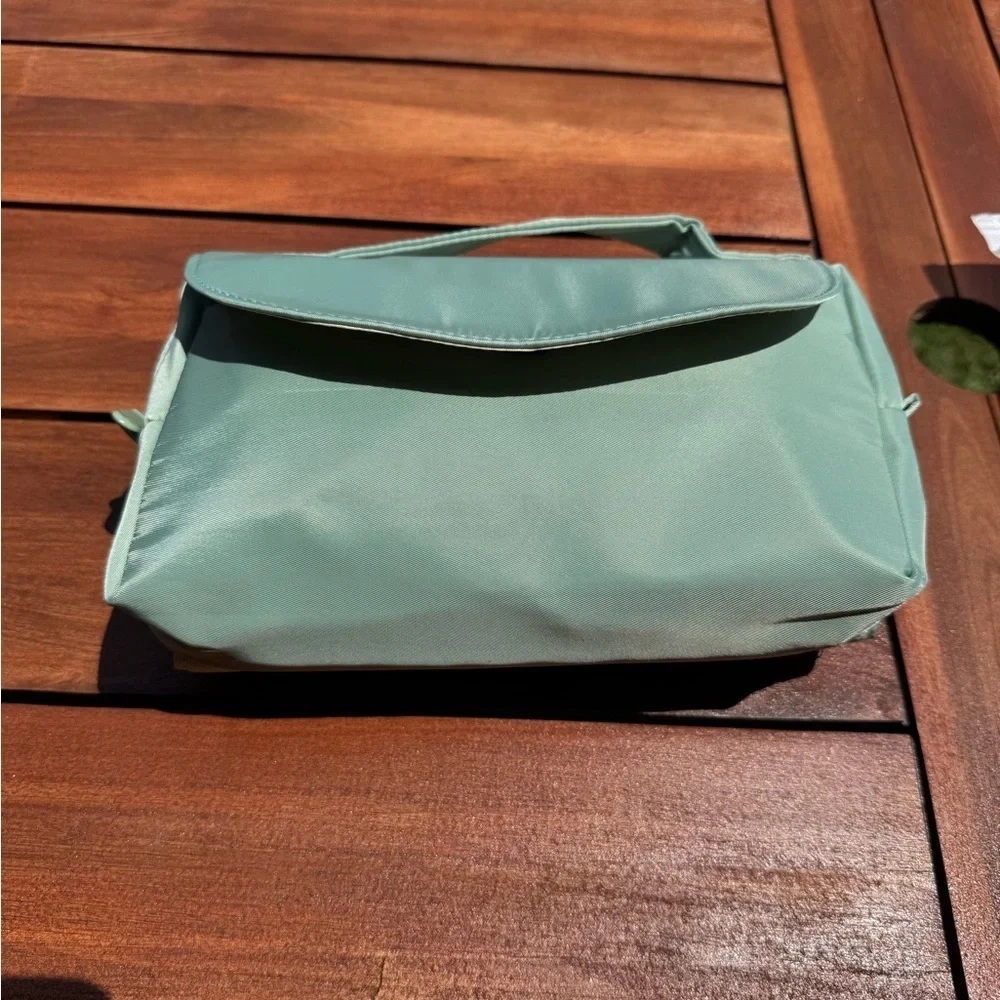 Makeup Bag With Makeup Brush Holder,Toiletries Bag. Cosmetic Bag-New